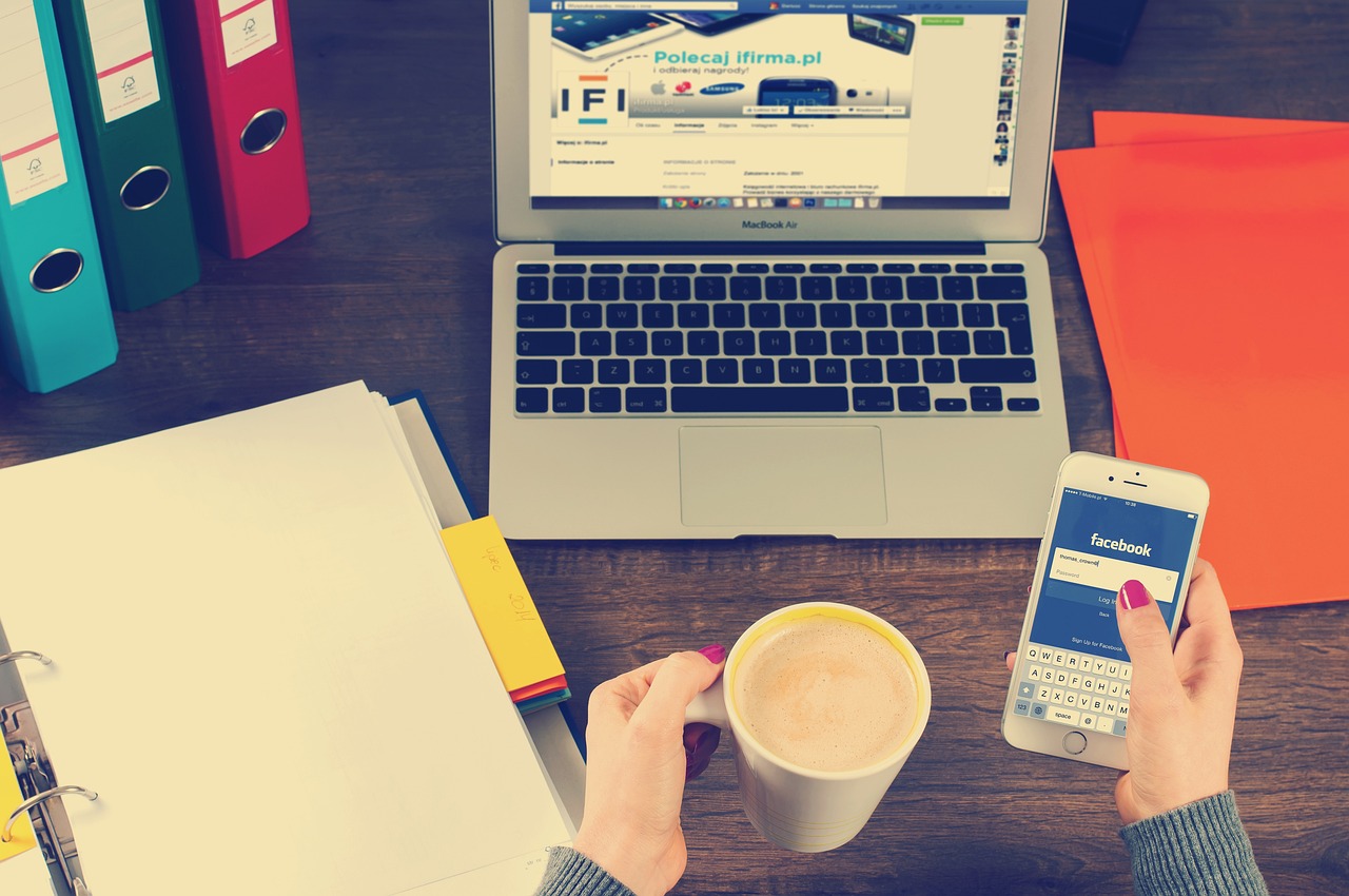 SaveFrom Facebook: The Easiest Way to Download Facebook Videos (Legally & Safely!)